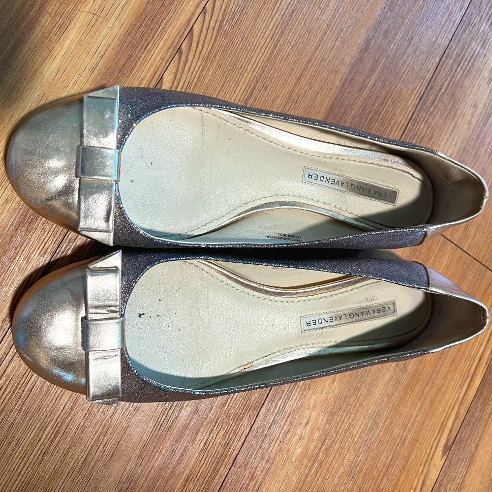 Vera Wang glitter flats with bow!